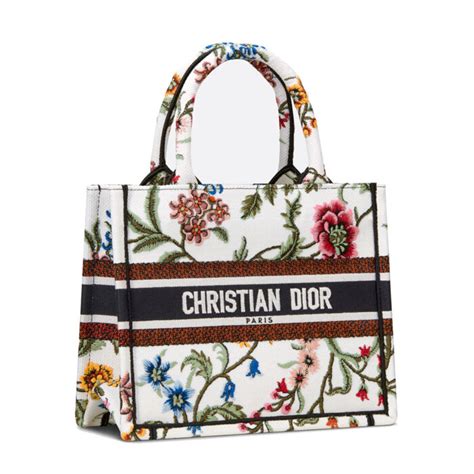 dior book tote 24s